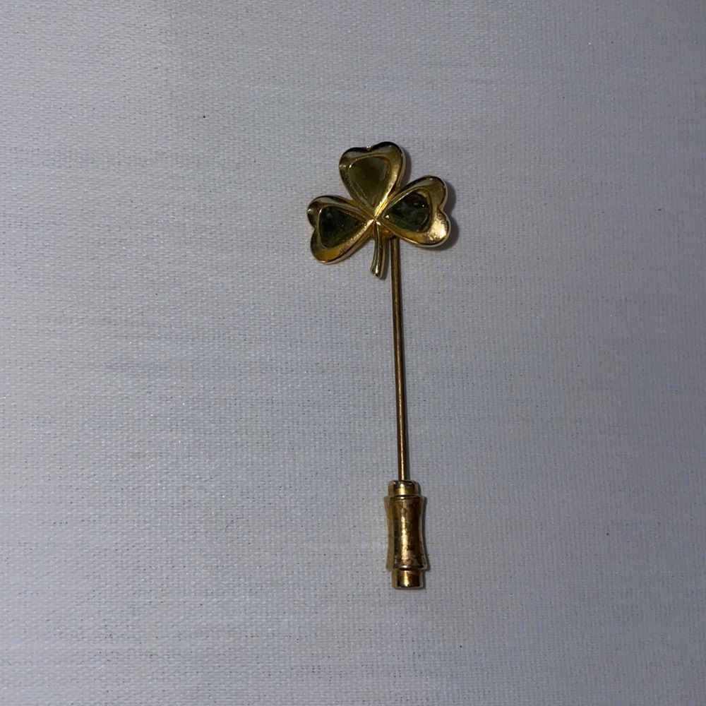 Estate jewelry clover pin